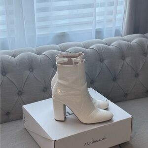 Aldo Elegant White Textured Heeled Boots